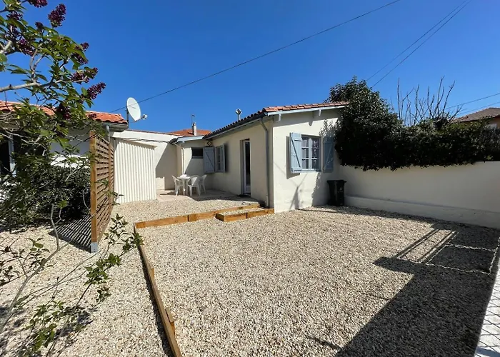 Maisonnette De L'aiguillon * 阿卡雄